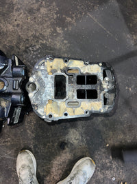 Load image into Gallery viewer, Evinrude 115hp 2 stroke outboard 20 inch midsection
