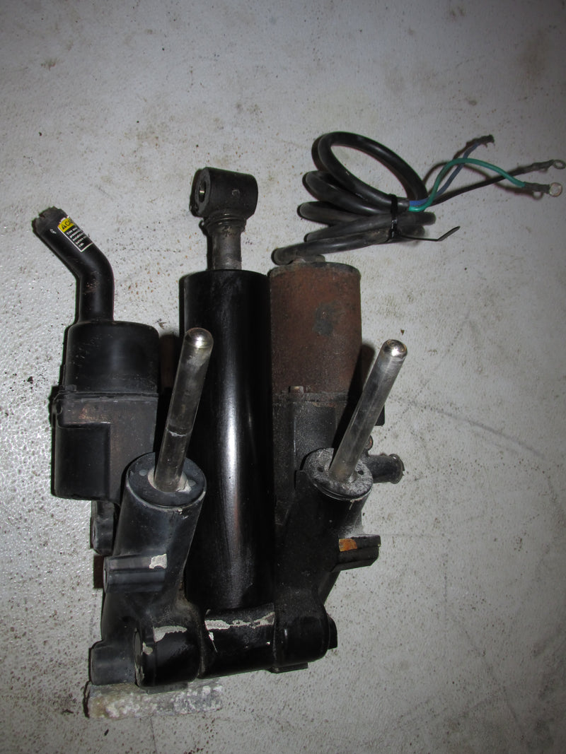 Mercury 115hp 2 Stroke Outboard Tilt Trim Unit