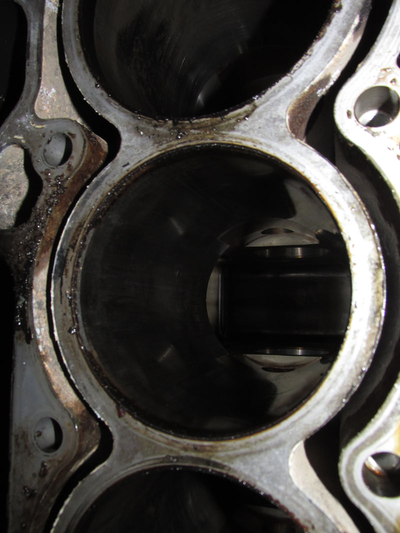 Suzuki DF115 115hp Outboard Crankcase Block