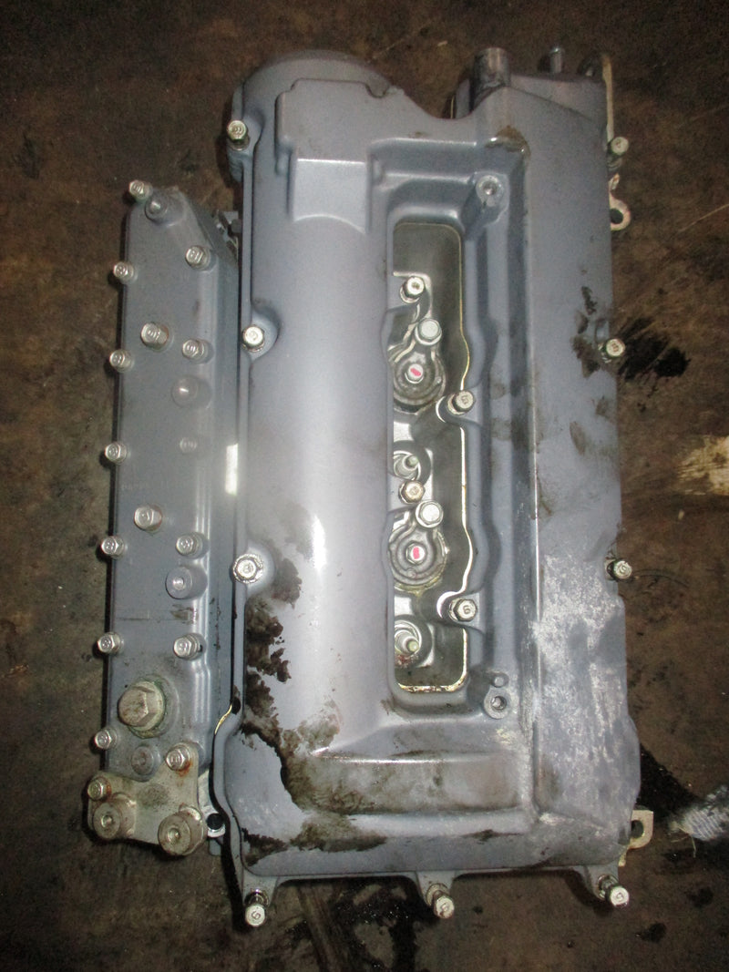 Yamaha 225hp 4 stroke outboard starboard cylinder head
