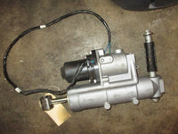 Load image into Gallery viewer, Yamaha 90hp 4 Stroke outboard Tilt Trim Unit (6FP-43800-02)
