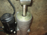 Load image into Gallery viewer, Yamaha 90hp 4 Stroke outboard Tilt Trim Unit (6FP-43800-02)
