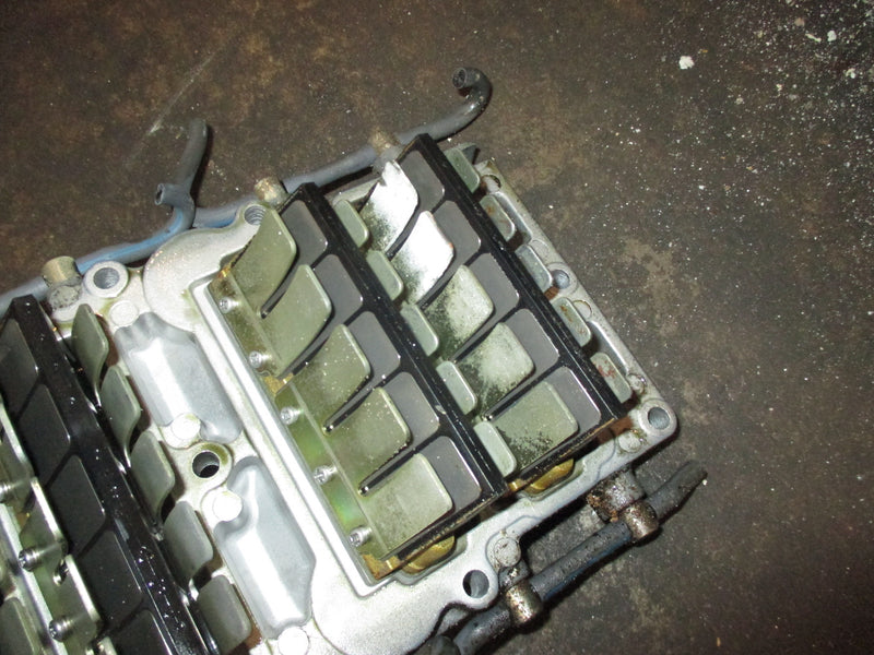 Yamaha 150hp OX66 outboard intake manifold and reeds (65L-13624-01-18)