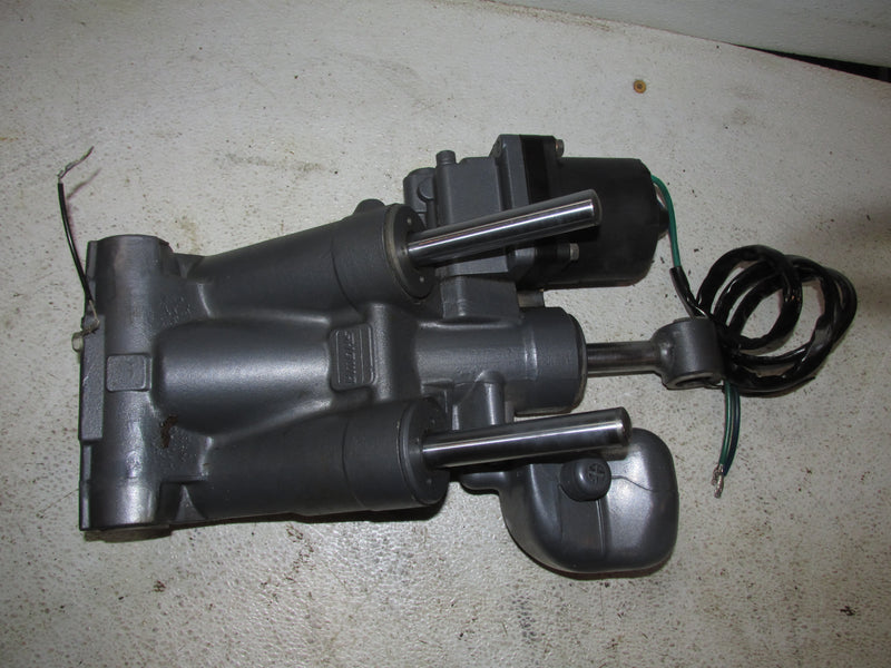 Yamaha VMAX SHO 250hp 4 Stroke Outboard Showa Tilt Trim Unit