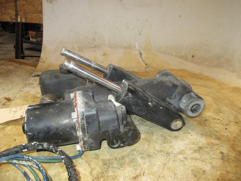 Evinrude 150hp Ficht 2 stroke outboard aftermarket tilt trim unit