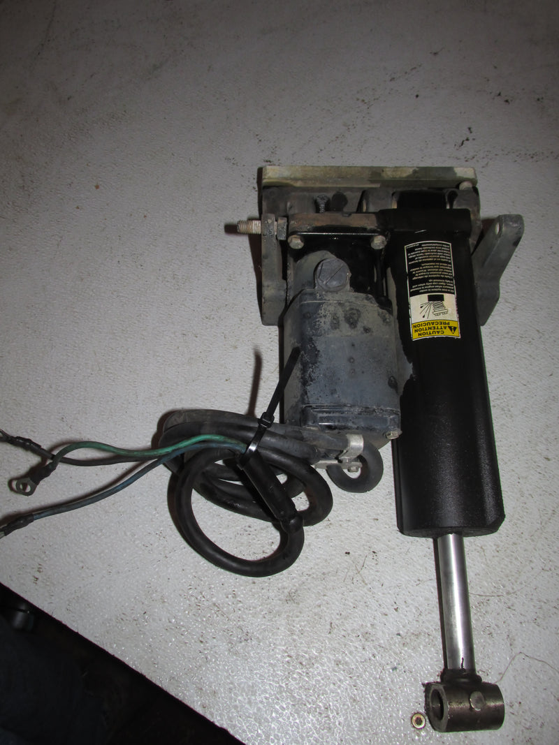 Mercury 90hp 2 Stroke Outboard Tilt Trim Unit