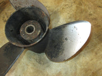 Load image into Gallery viewer, Evinrude 150hp Ficht 2 stroke outboard SST stainless steel propellor (14 3/4x19)
