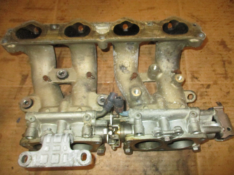 Yamaha 115hp 4 stroke outboard intake manifold w/ throttle body