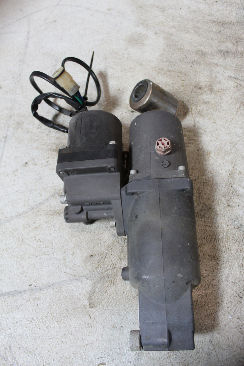 Suzuki DF90 90hp outboard Tilt trim unit