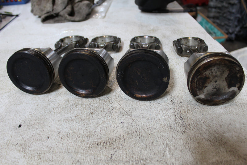 Suzuki DF90 90hp outboard Piston and rod set (12111-90J01)