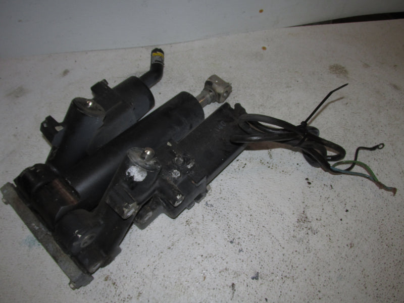 Mercury 175hp Black Max 2 Stroke Outboard Tilt trim unit (99659A21)