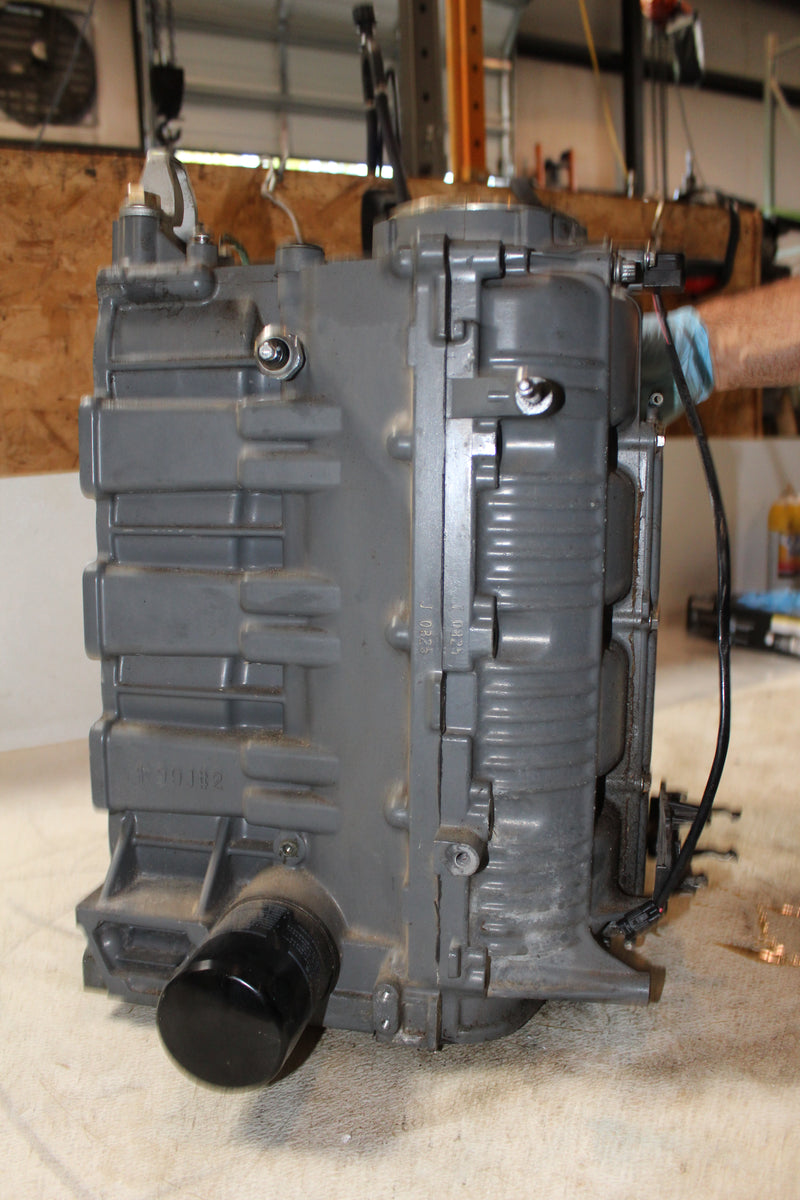 Suzuki DF90 90hp outboard Crankcase block
