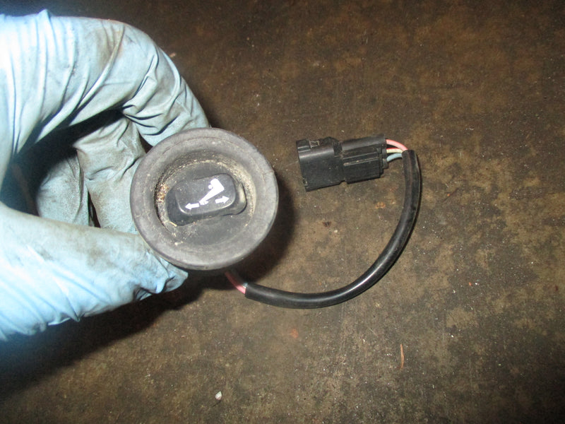 Suzuki outboard tilt trim switch (plug style) #32