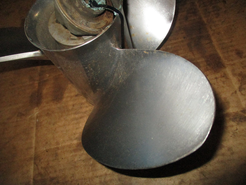 Suzuki DF90-140 outboard stainless steel propeller 13" x 20 Pitch