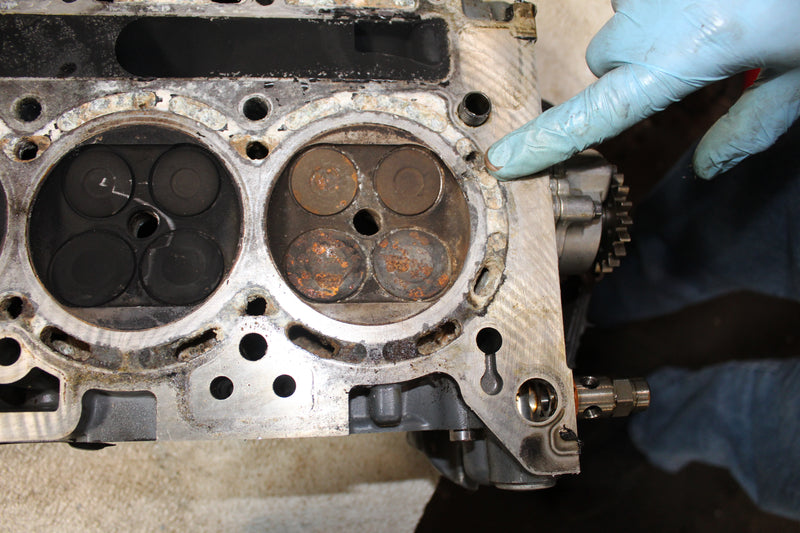 Suzuki DF90 90hp outboard Cylinder head (PARTS)