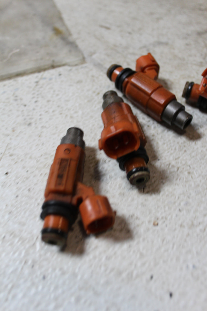 Suzuki DF90 90hp outboard Fuel injector set (15710-65D00)