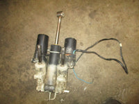 Load image into Gallery viewer, Yamaha/mercury 225hp 4 stroke outboard tilt trim unit
