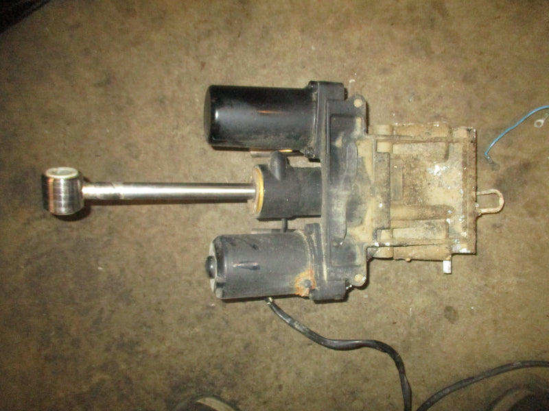 Yamaha/mercury 225hp 4 stroke outboard tilt trim unit