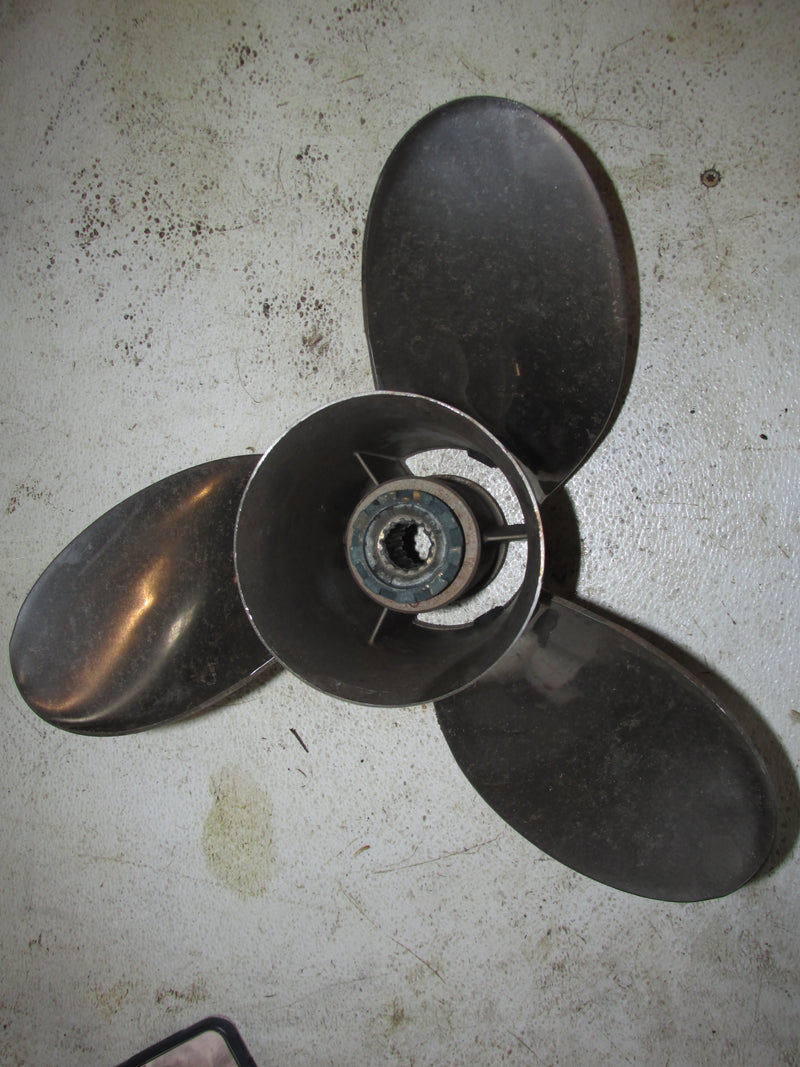 Yamaha 300HP 4 Stroke Outboard Mercury Mirage Plus Propeller (48-13700-19P)