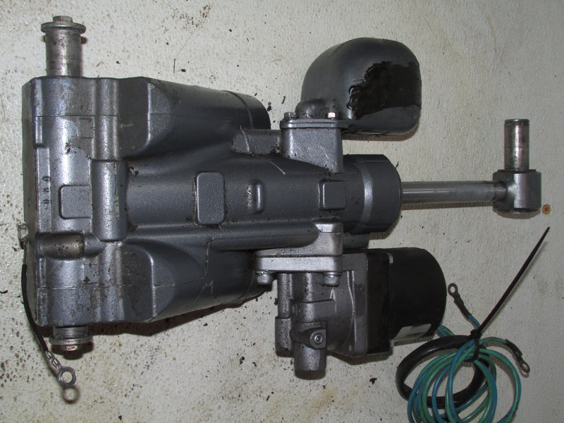 Yamaha 200HP OX66 2 Stroke Outboard Tilt Trim Unit (Parts)