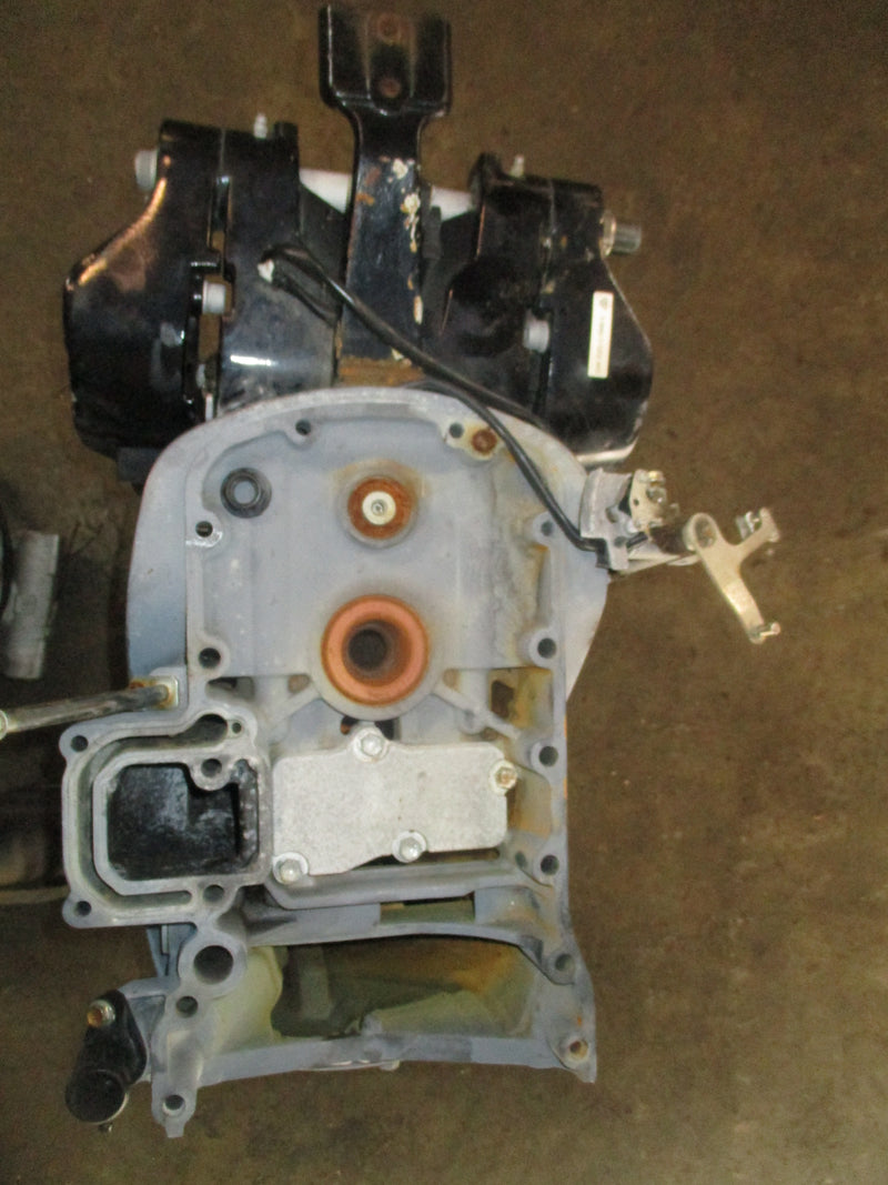 Suzuki DF115 outboard 25" mid section