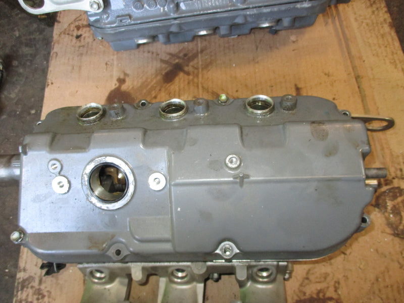 Honda BF225 225hp 4 stroke outboard port cylinder head