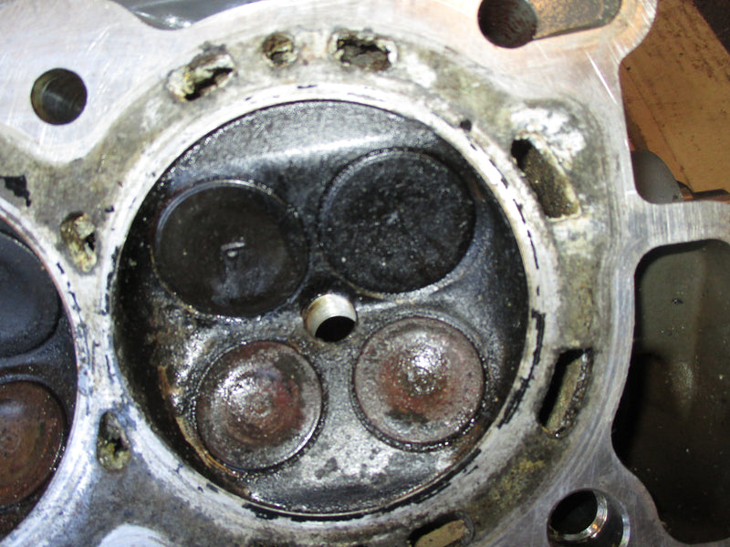 Honda BF225 225hp 4 stroke outboard port cylinder head