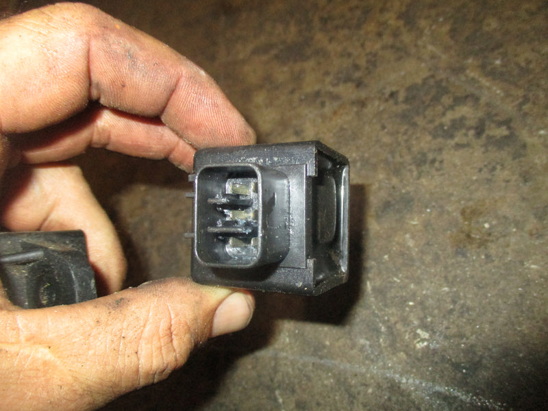Yamaha/mercury 225hp 4 stroke outboard electric relay (68V-81950-00)