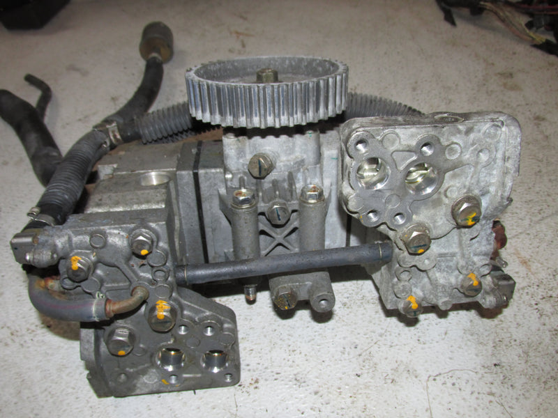 Yamaha 300hp HPDI 2 Stroke Outboard Fuel injection pump (60V-13910-00)