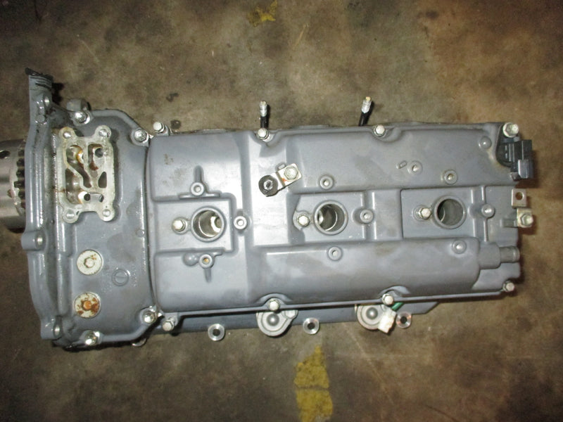 Suzuki Df250 250hp 4 stroke outboard Starboard cylinder head