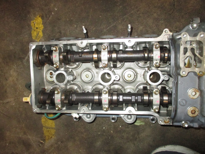 Suzuki Df250 250hp 4 stroke outboard Port cylinder head