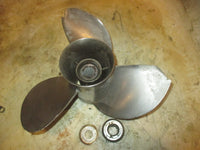 Load image into Gallery viewer, Yamaha 250hp HPDI 2 Stroke Outboard Stainless Propeller 15 1/4 X 17-M
