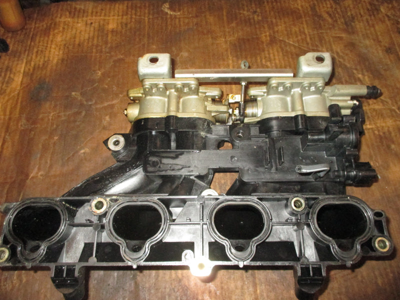 Yamaha 150hp 4 stroke outboard intake manifold and throttle body (63P-13641-00)