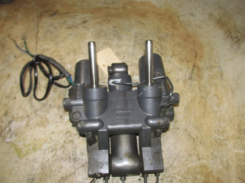 Yamaha 60hp 2 Stroke Outboard Tilt Trim Unit (6H1-17)