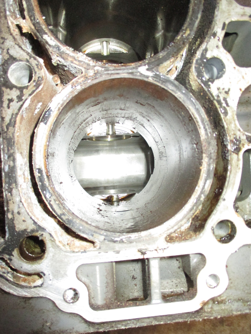 Honda BF130 130hp 4 stroke outboard crankcase block