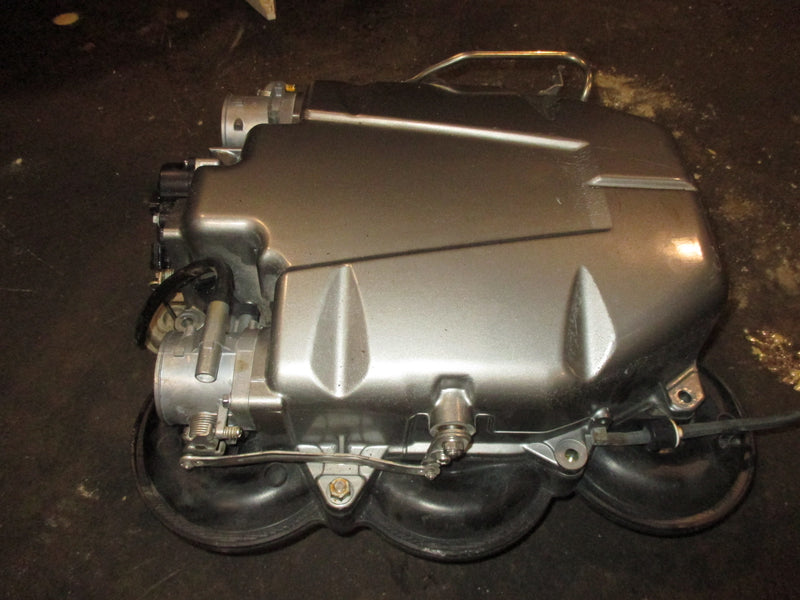 Suzuki Df250 250hp 4 stroke outboard Intake collector and cover