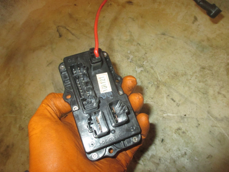 Yamaha 250hp HPDI 2 Stroke Outboard Fuse Box (60V-82170-01-00)