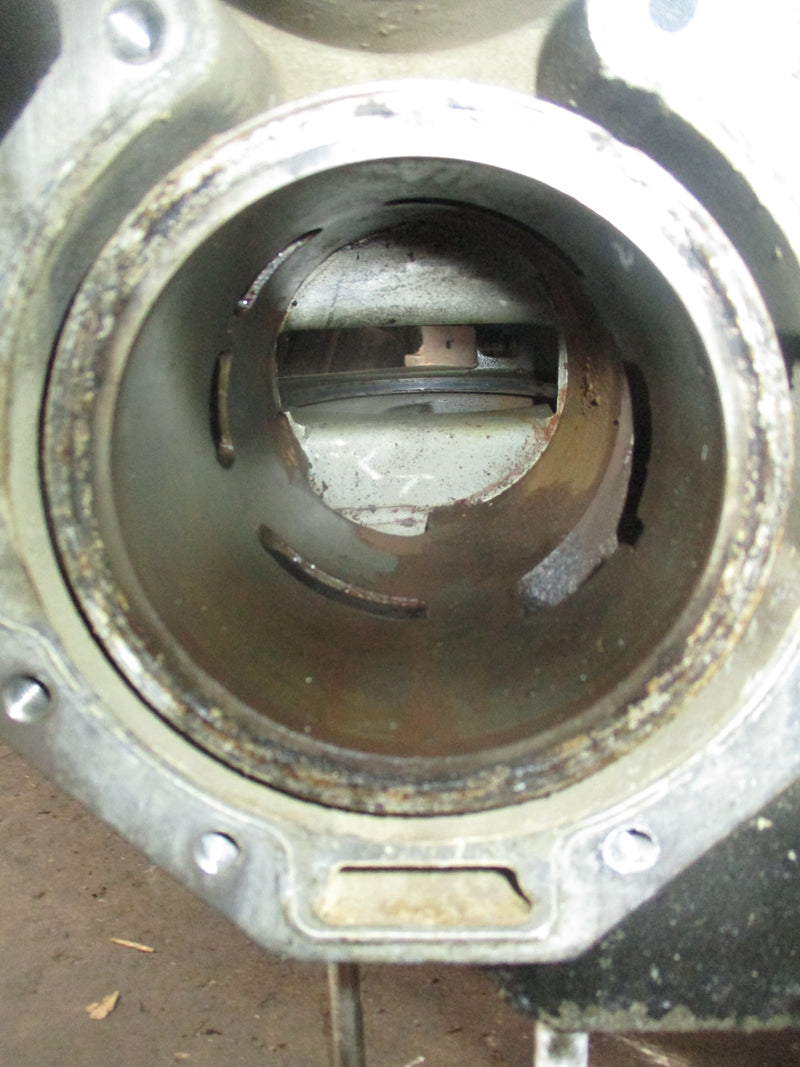 Mercury 225hp carbureted Offshore 2 stroke outboard crankcase block