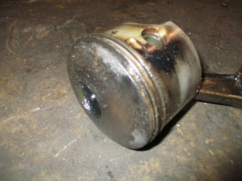 Evinrude ETEC 115hp 2 stroke outboard starboard piston and rod (5005443)