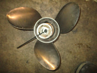 Load image into Gallery viewer, Johnson/Suzuki DF 140hp 4 stroke outboard stainless propeller (14x20)
