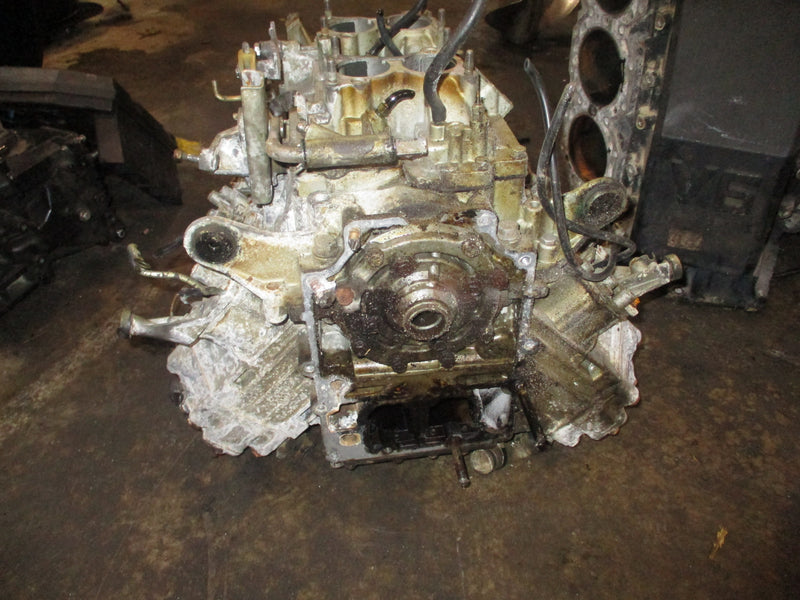 Evinrude 140hp outboard crankcase powerhead