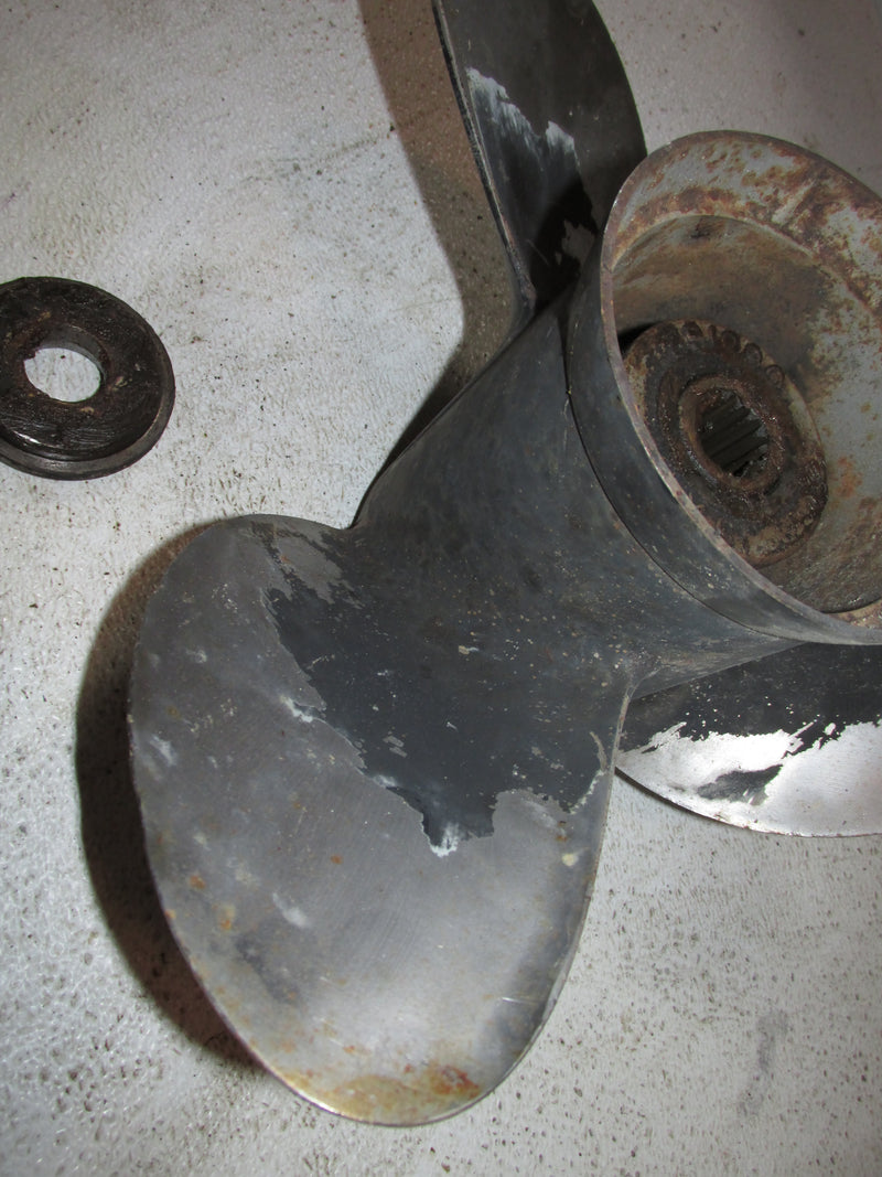 Johnson 150hp 60 Degree 2 Stroke Outboard Stainless steel propellor (15x17)