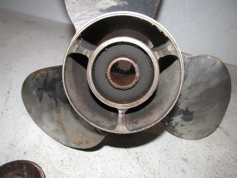Johnson 150hp 60 Degree 2 Stroke Outboard Stainless steel propellor (15x17)