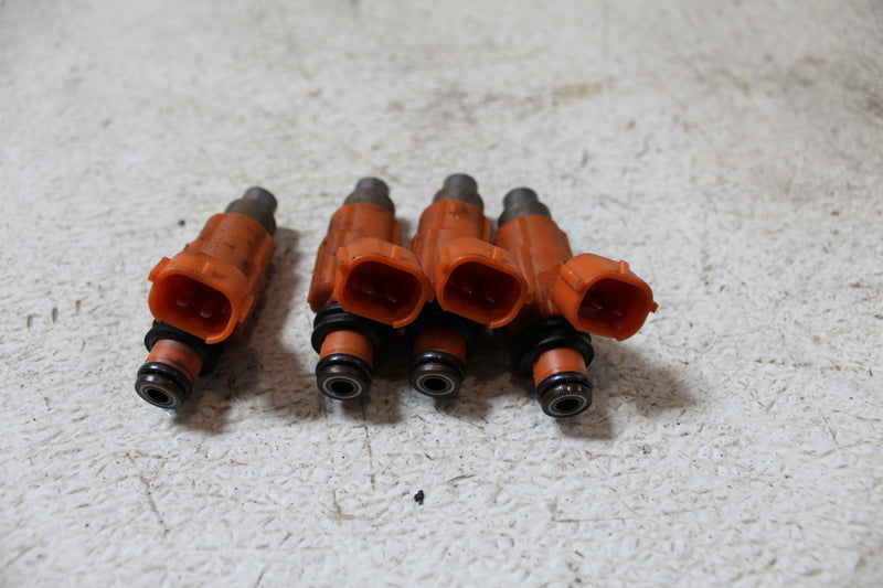 Suzuki DF115 115hp Outboard Fuel Injector Set (15710-65D00)