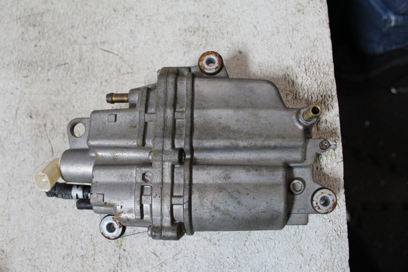 Suzuki DF115 115hp Outboard VST/Fuel Vapor Separator (15600-90J00)
