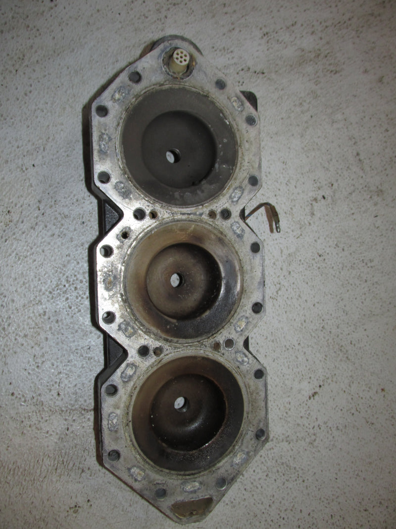 Johnson 150hp 60 Degree 2 Stroke Outboard Cylinder head (337548)