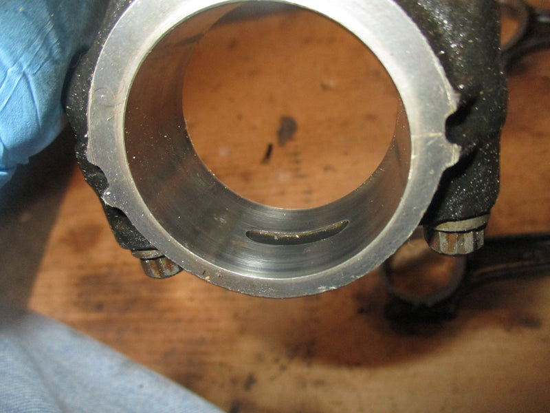 Mercury 225hp carbureted Offshore 2 stroke outboard port piston and rod set of 3