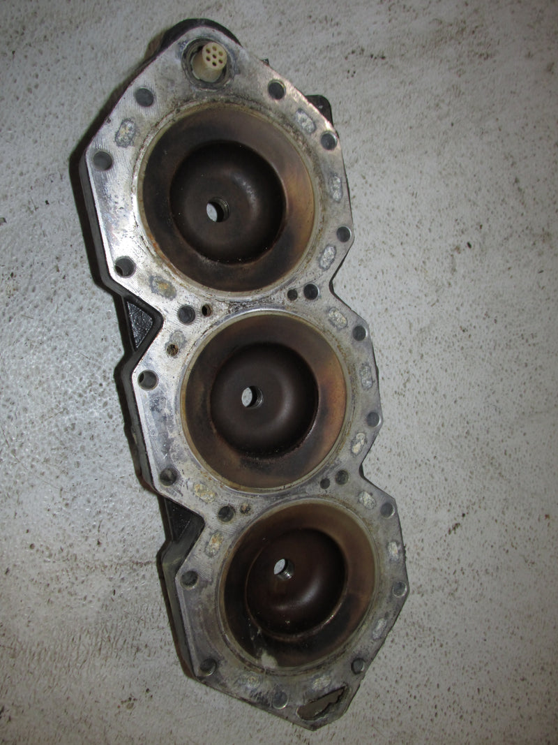 Johnson 150hp 60 Degree 2 Stroke Outboard Cylinder head (337548)