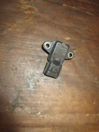 Load image into Gallery viewer, Yamaha 150hp 4 stroke outboard map sensor (63P-1312A-00)
