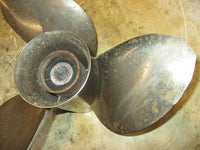 Load image into Gallery viewer, Suzuki DF 90-140 hp outboard Stainless propeller 14 x 18
